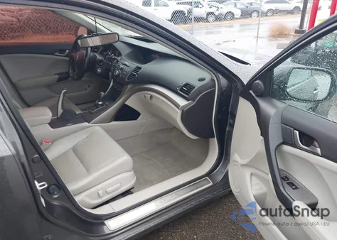 2010 Acura Tsx 2.4 from USA, damaged, VIN JH4CU2F60AC026573